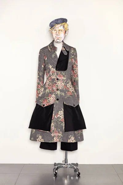 Look 11